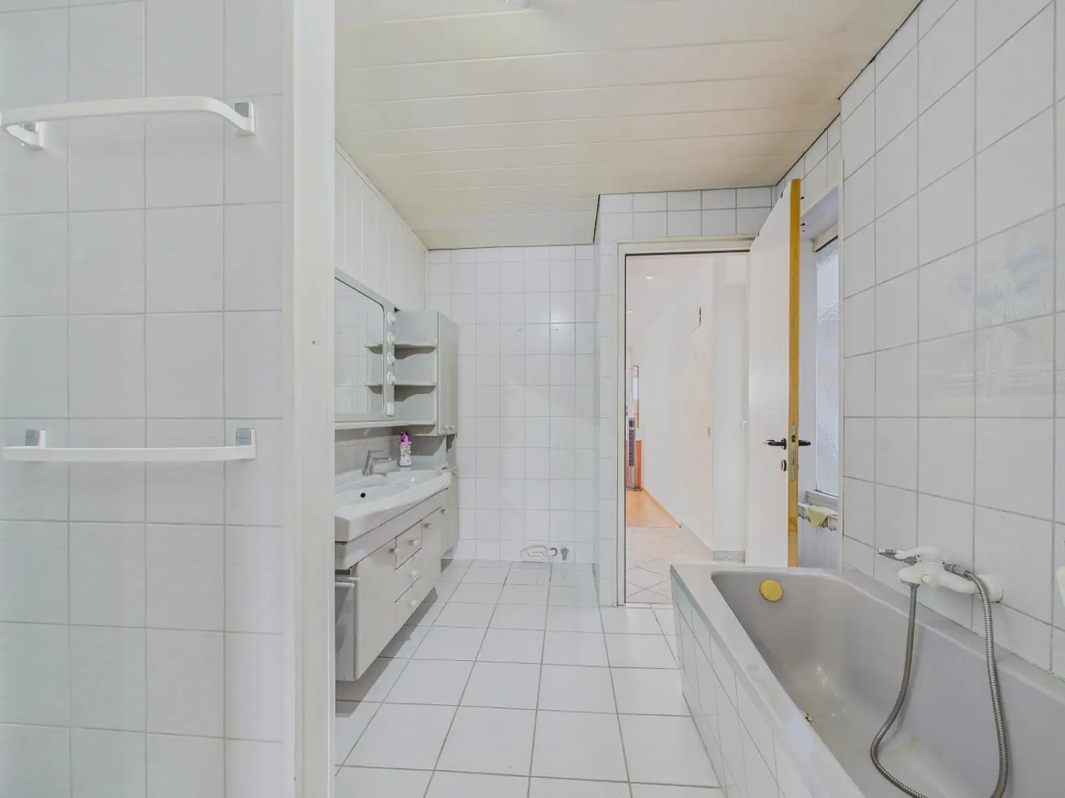 Badezimmer 1