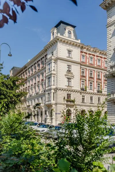 Gebäude 2