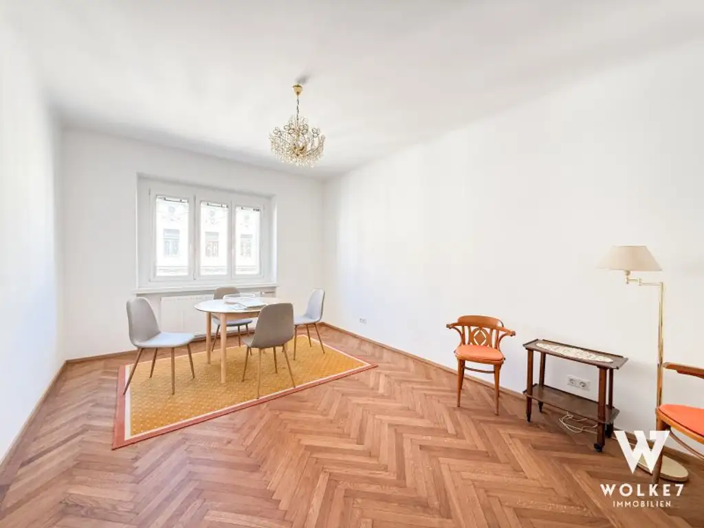 Sonnige, generalsanierte Altbau-Eigentumswohnung mit Lift im 7. Bezirk