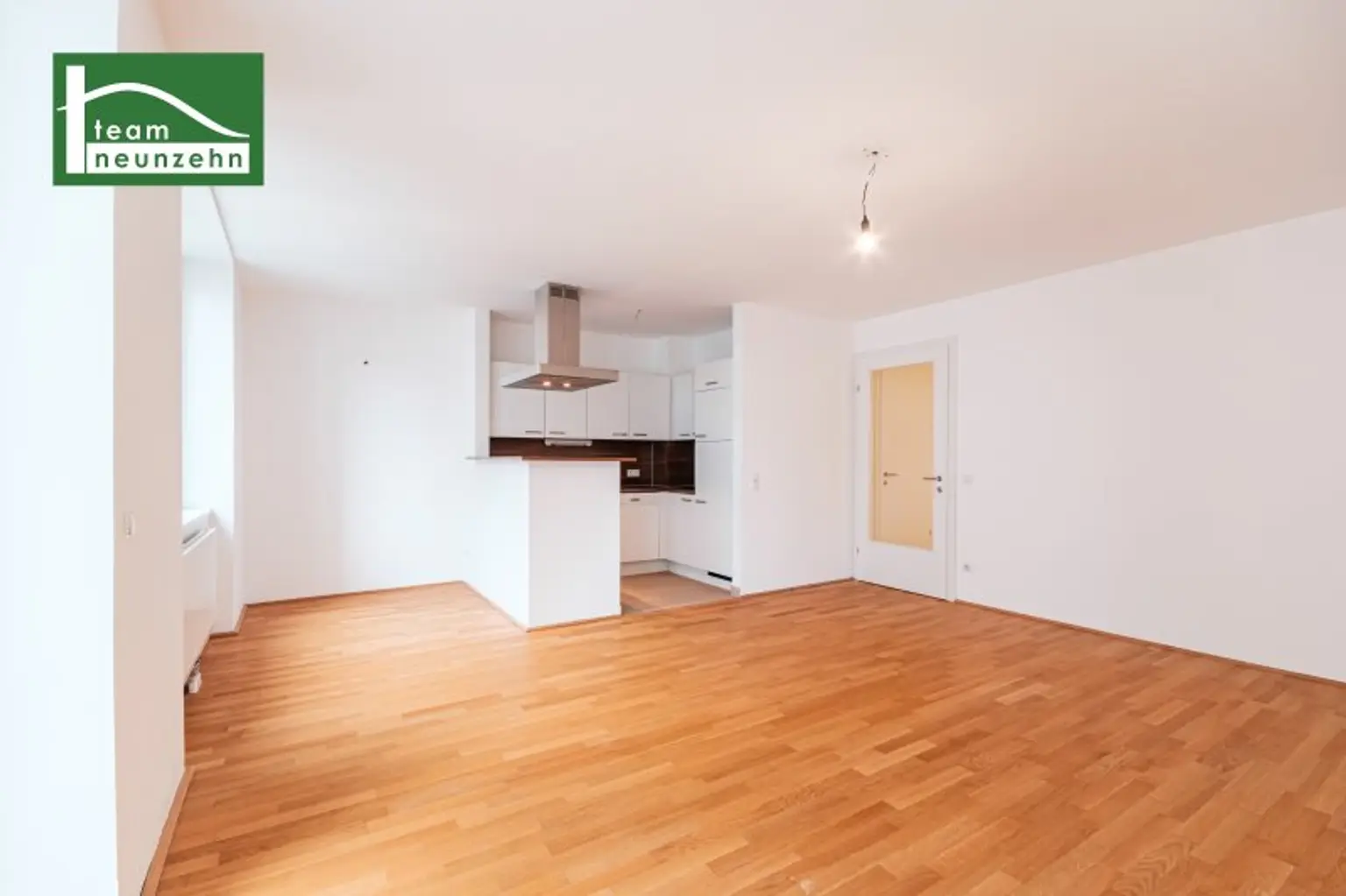 Geräumige 2-Zimmer-Wohnung mit Loggia und Einbauküche – ab sofort beziehbar - JETZT ANFRAGEN