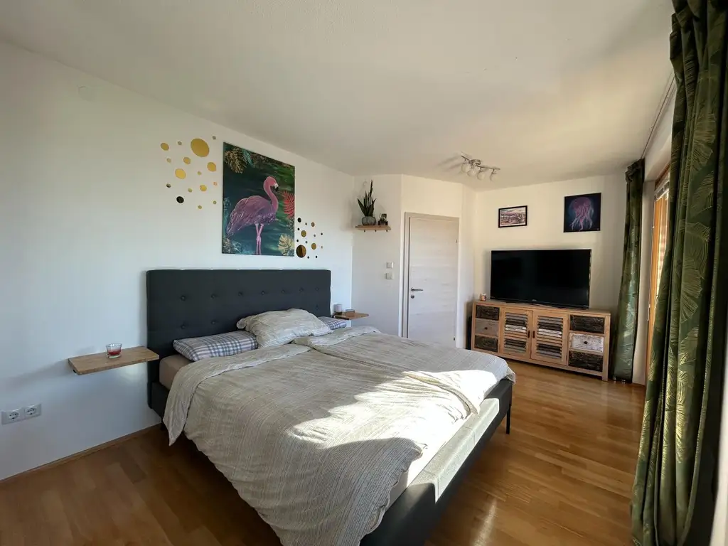 Großzügige Wohnung mit Traumausblick!