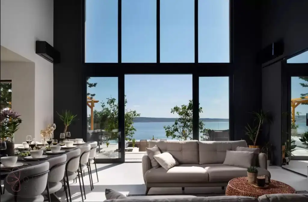 Exklusivität direkt am Meer – Moderne Luxusvilla bei Zadar mit 6 Suiten & Investmentpotenzial
