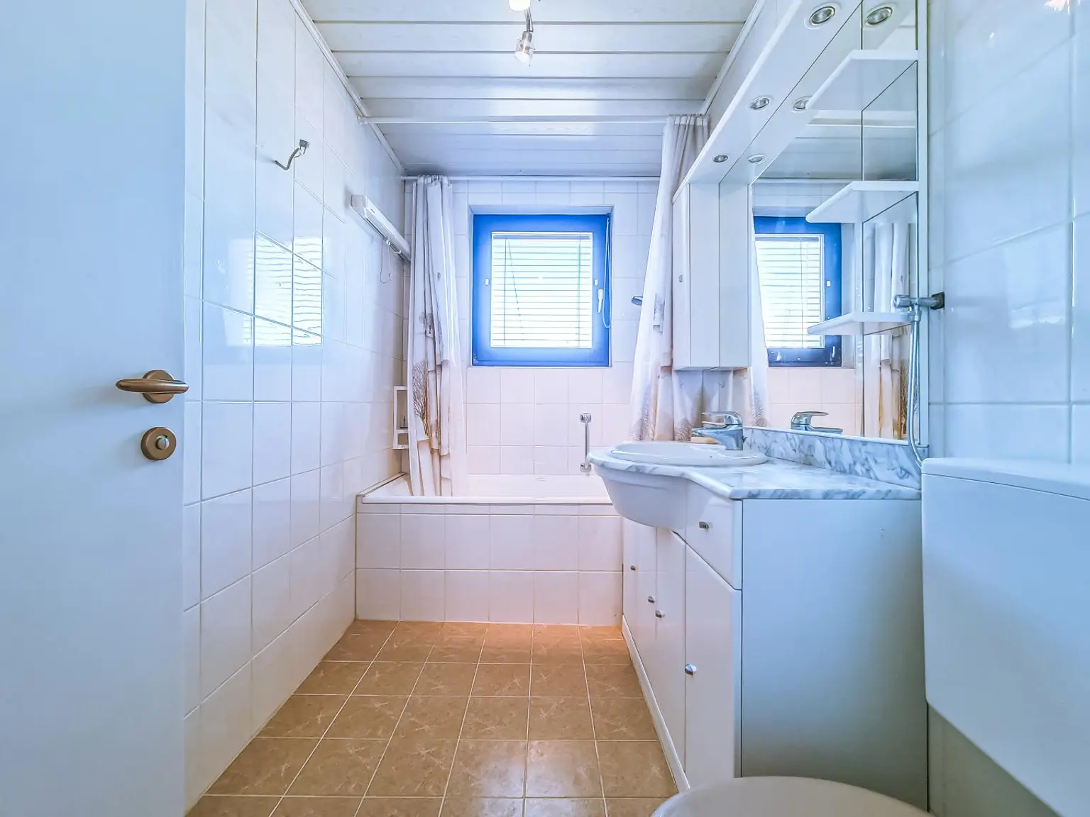 Hervorragende Wohnung in Aussichtslage in Pradl mit optional erwerbbarer Garagenbox!