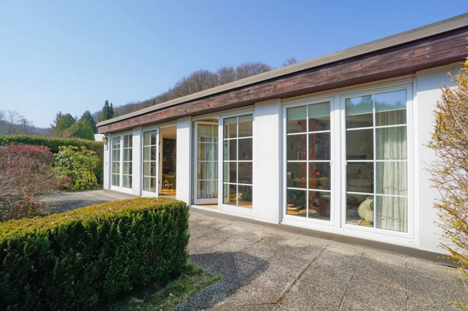 Hausansicht Südost mit Terrasse