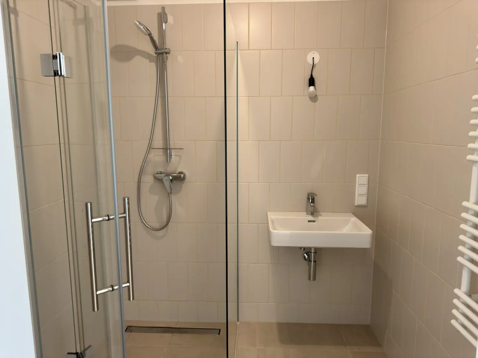 Hirschfeld: große, provisionsfreie und neue 5 Zimmer Wohnung mit Balkon - Preis jetzt sichern