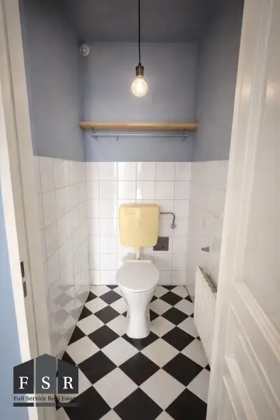 (derzeit) 4 Zimmer-Wohnung in wunderschönem, denkmalgeschütztem Gründerzeithaus nahe Belvedere - Gestalten Sie gerne Ihren eigene Wohnung