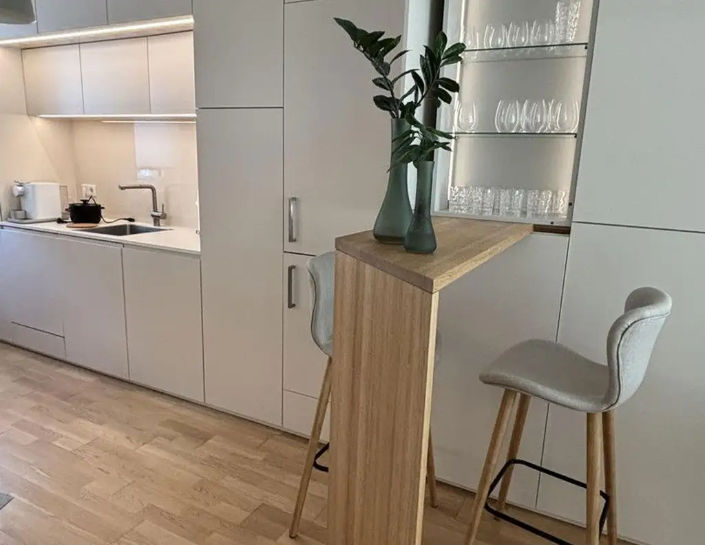 Exklusives Townhouse mit Garten, Design-Küche & Garage in Heurigengegend