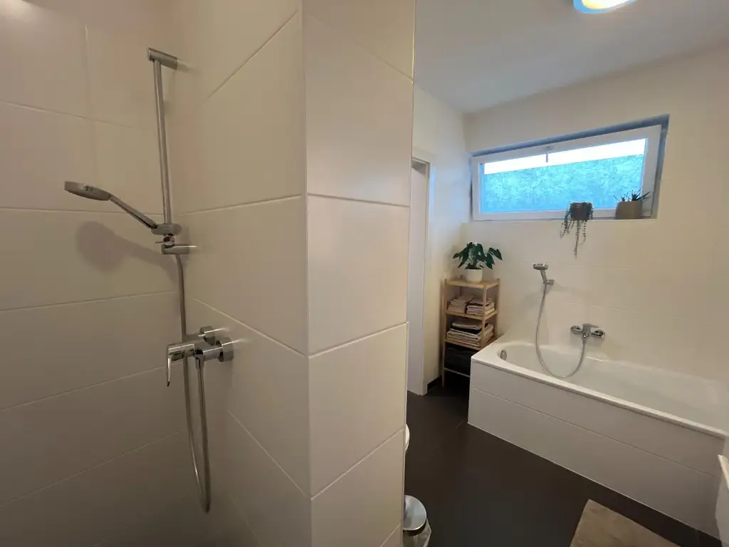 Zentrumsnahe 3-Zimmer-Wohnung mit Küche und 2 Tiefgaragenplätzen!