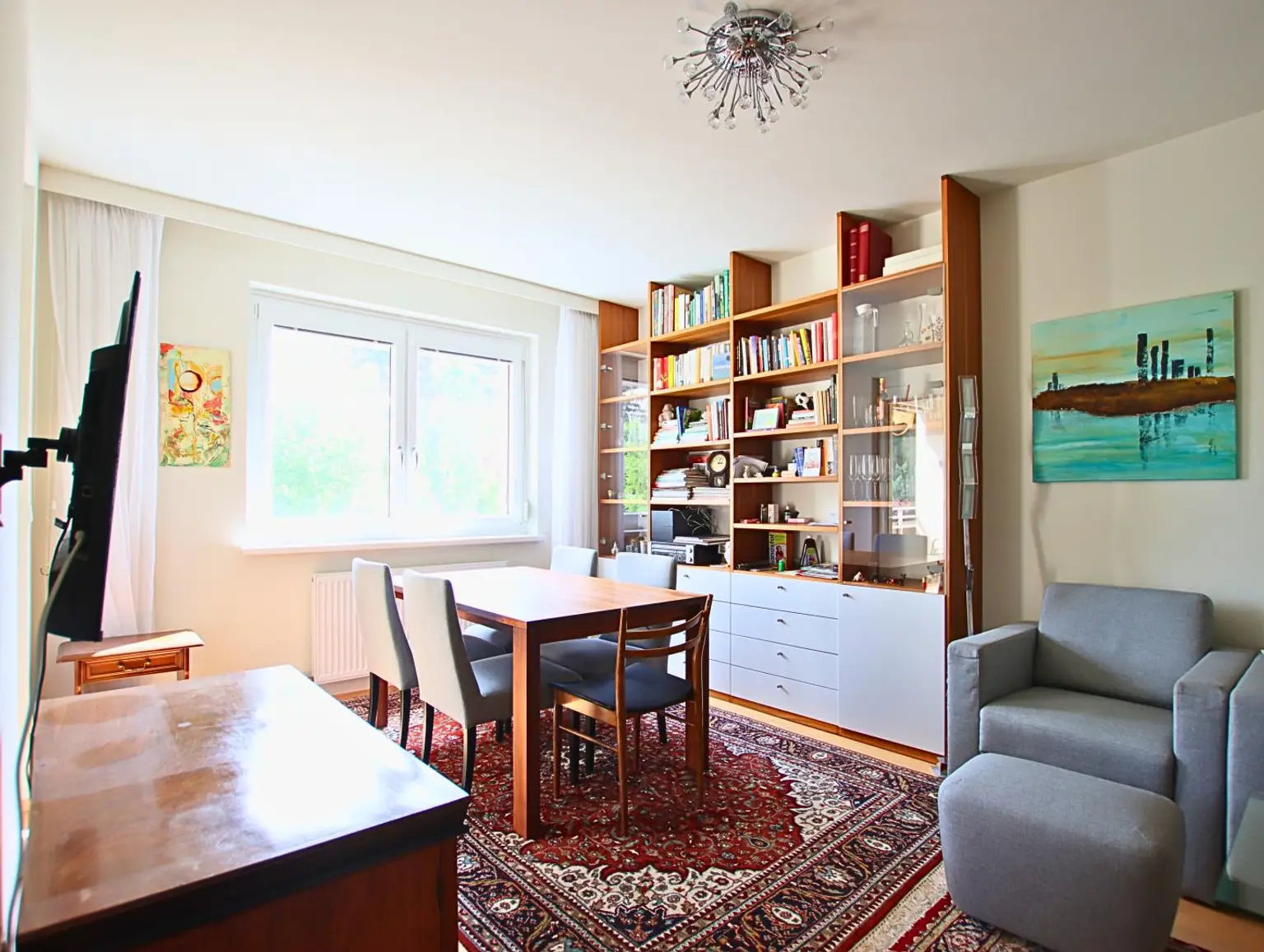 WOHNEN MIT STIL! Hochwertig eingerichtete 2 Zimmer Wohnung am Stadtrand von Baden