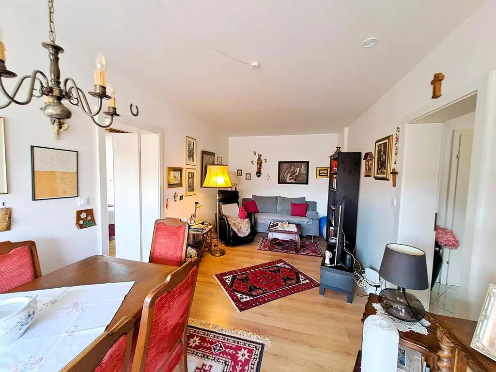 Charmante 2 Zimmer Wohnung mit Balkon und grandiosem Blick