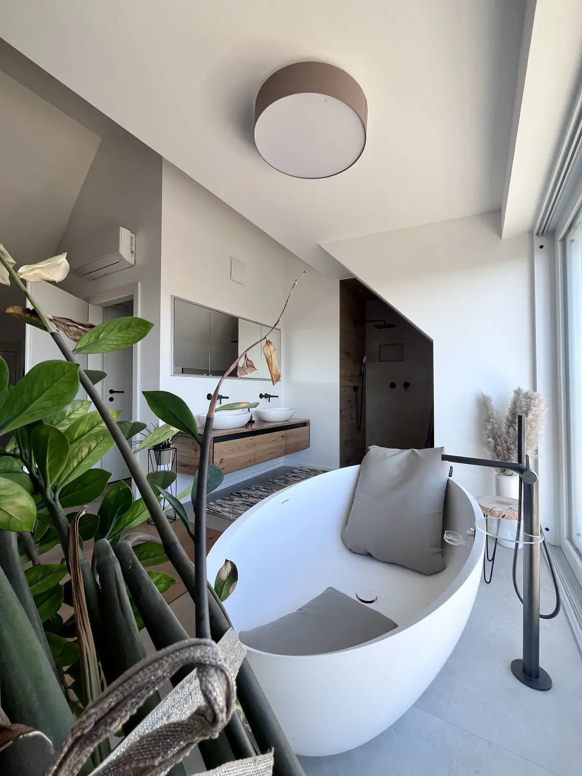 REPRÄSENTATIVES PENTHOUSE-JUWEL: Luxuriöses Dachgeschoss-Maisonette-Traum mit grandiosem Weitblick