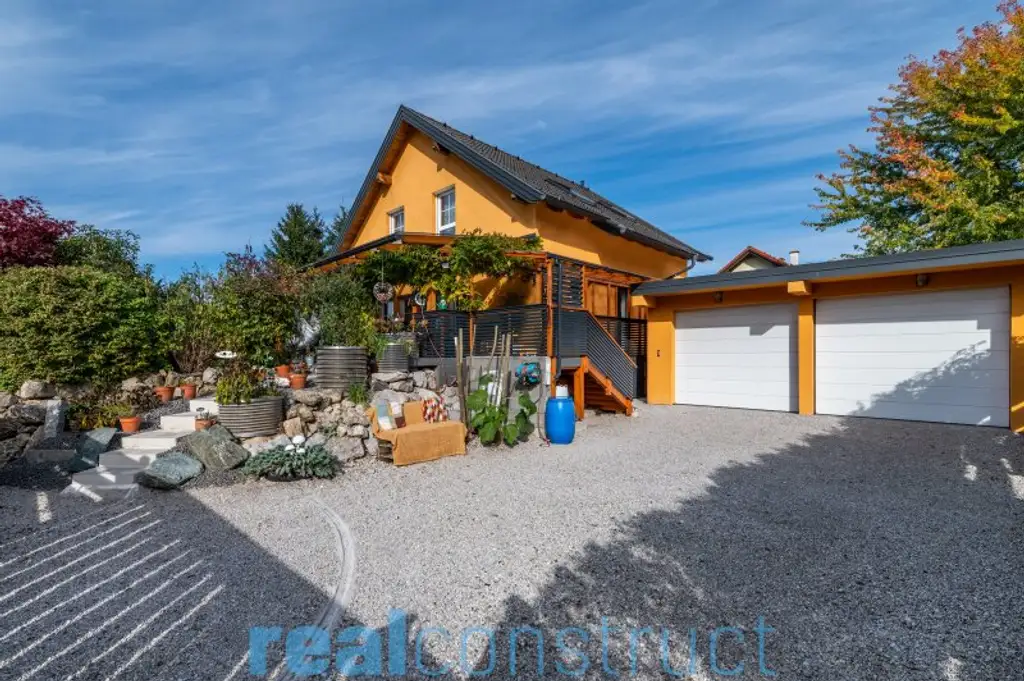 Ökologisch nachhaltiges Einfamilienhaus mit ERDWÄRME-Heizung in bester Lage von Bad Erlach