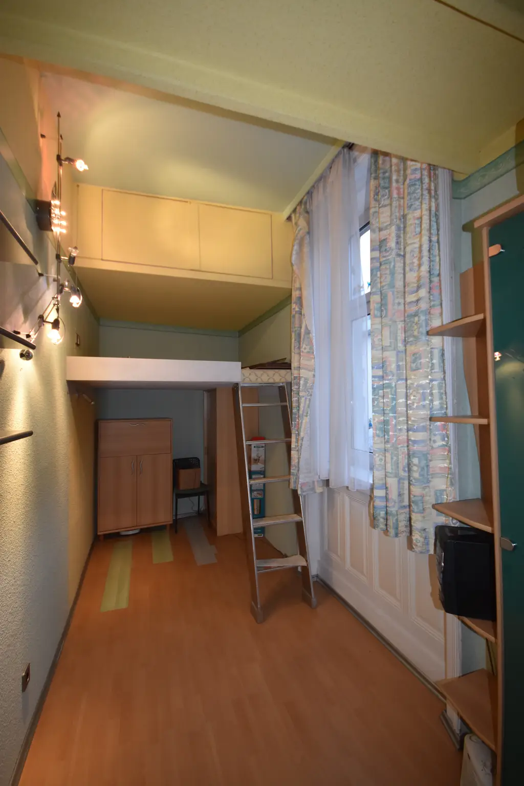 " ROCHUSMARKT - Geräumige 3 Zimmer Altbau Wohnung im 3. Bezirk"