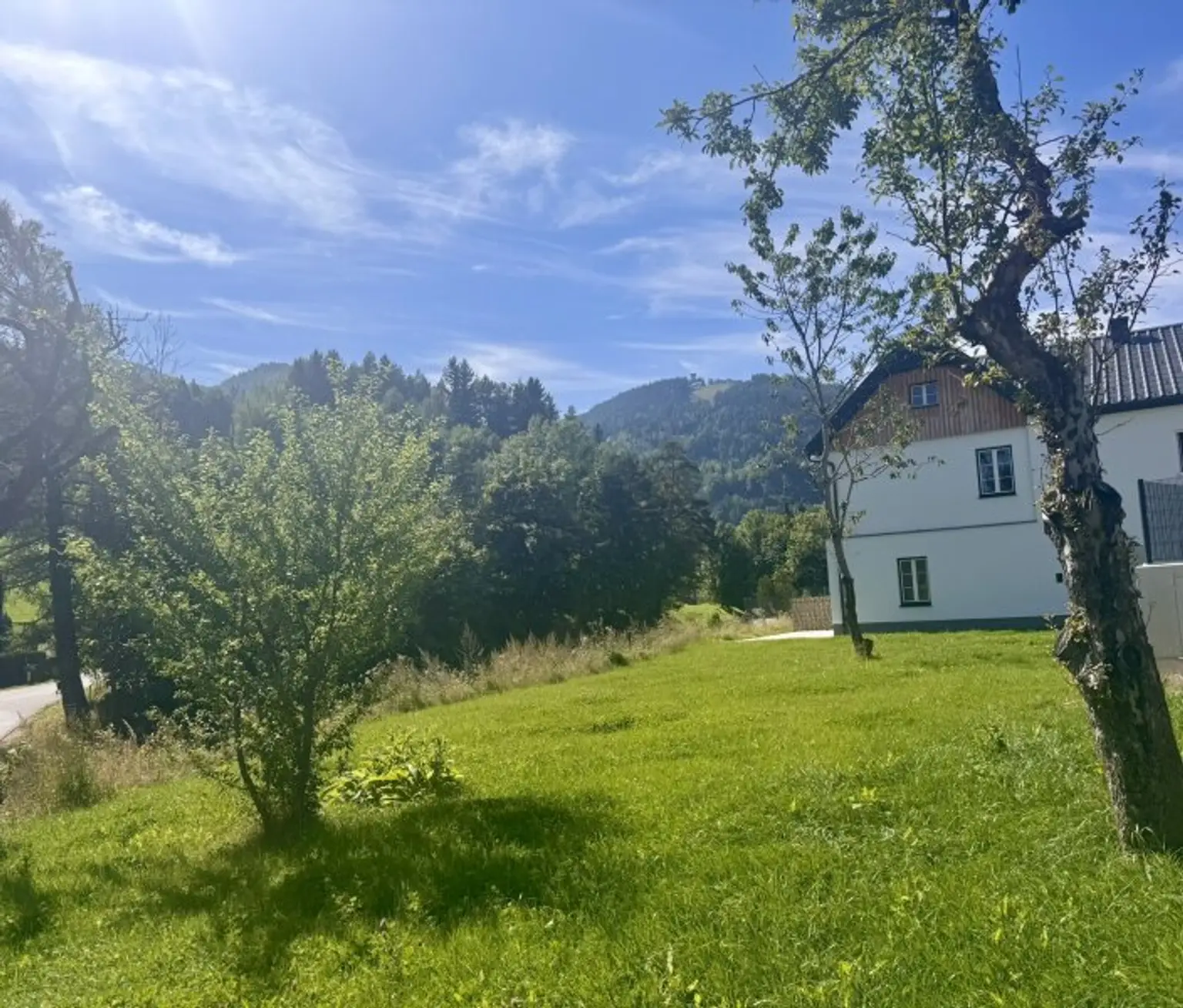 SEMMERING/GREIS - TOPSANIERTE GARTENWOHNUNG