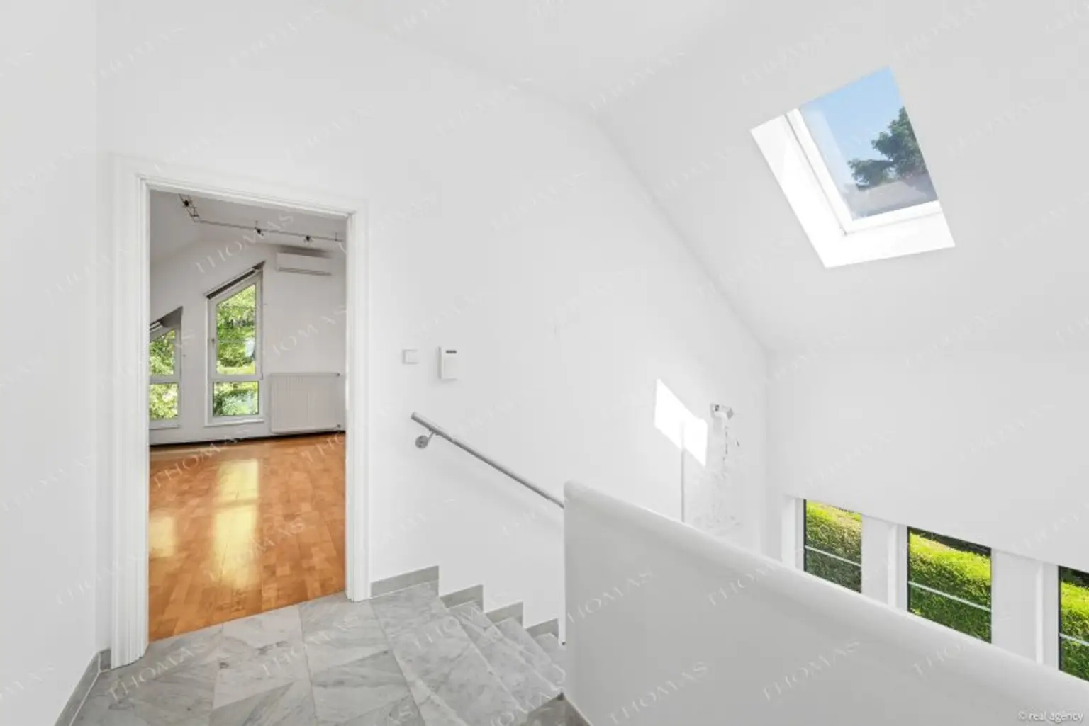 Exklusives Einfamilienhaus mit Weitblick über Wien in Hagenbrunn !