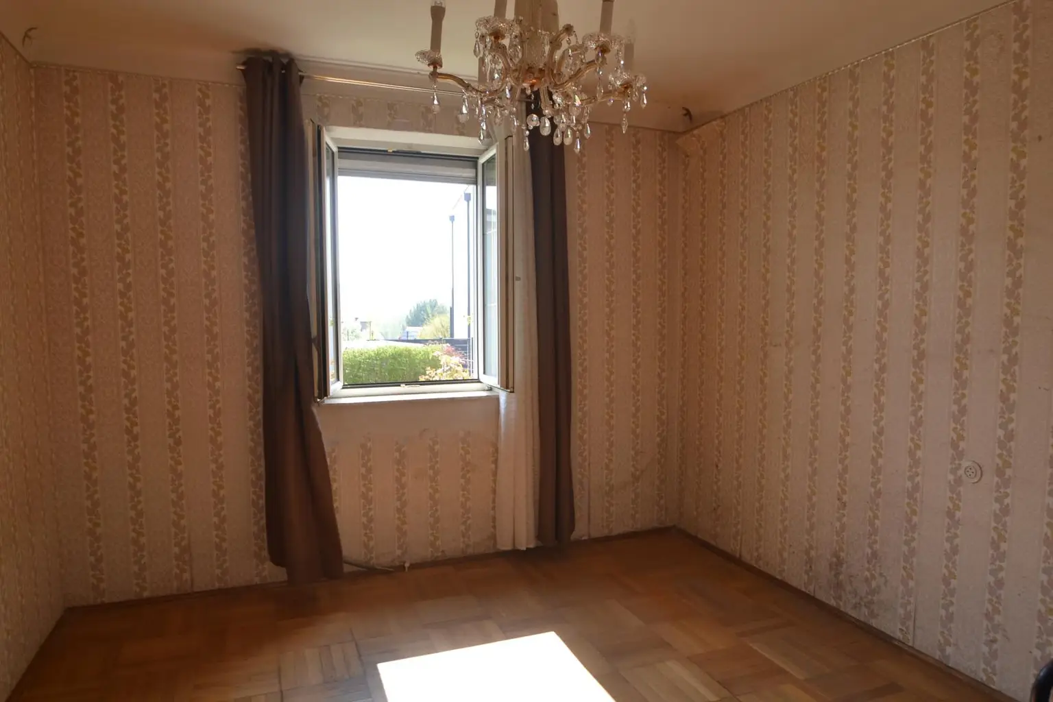 Zimmer im Erdgeschoß