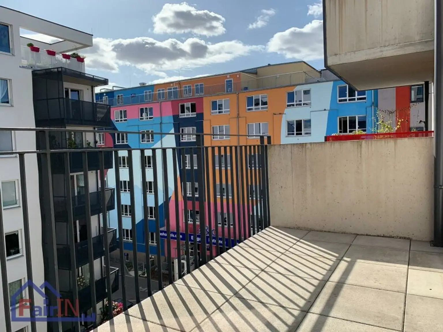 DIREKT BEIM HAUPTBAHNHOF - WOHNUNG MIT BALKON ZU VERKAUFEN