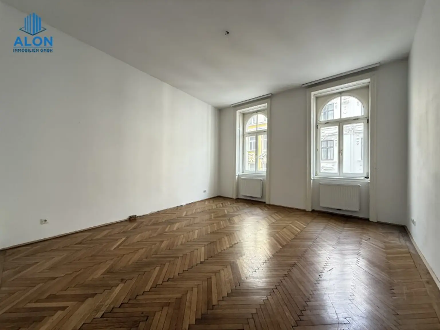 Stilvolle 2-Zimmer-Altbauwohnung – zentral begehbar, helle Räume & hervorragende Lage im 5. Bezirk!