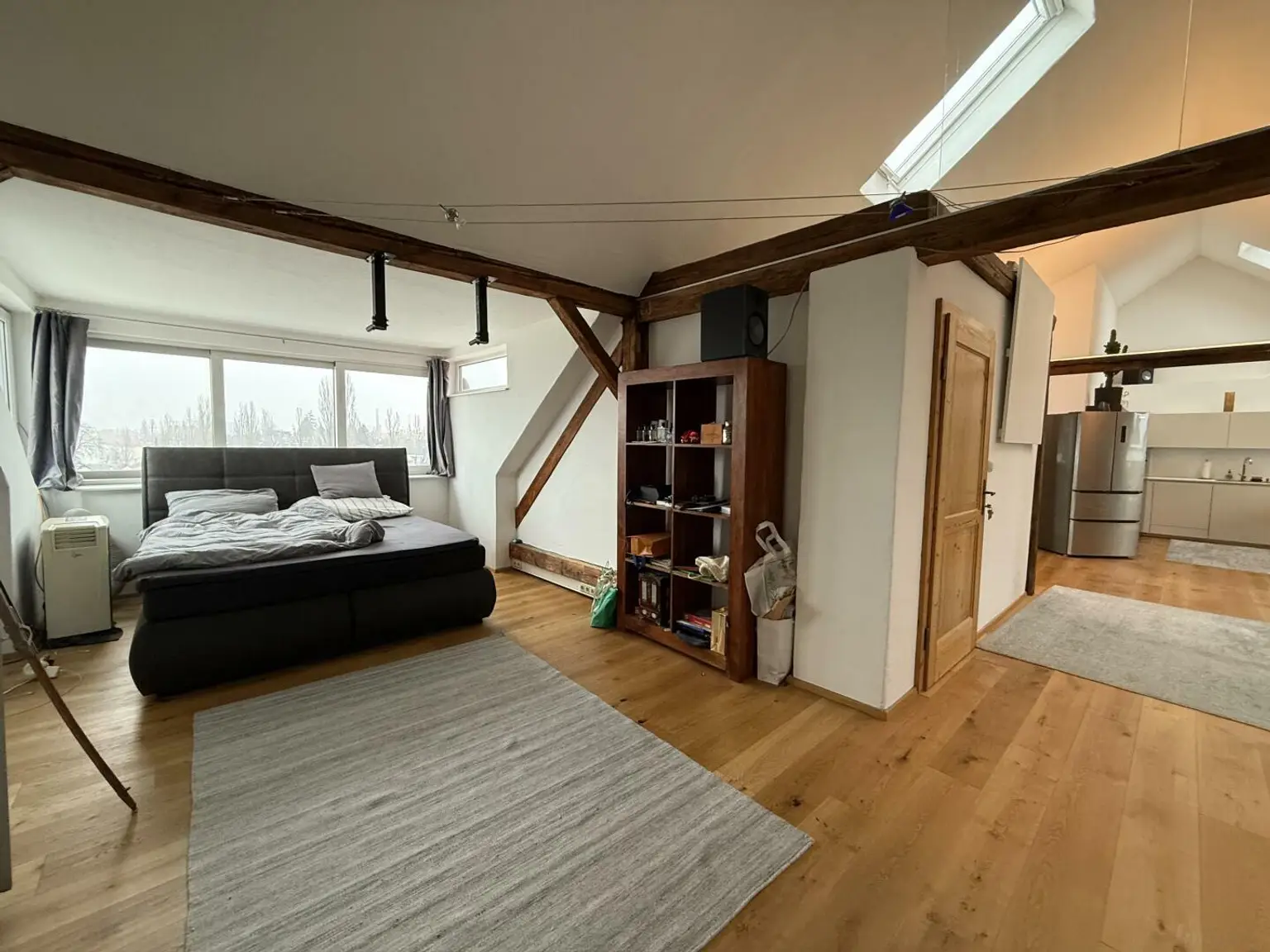 Seltene Gelegenheit! Hochwertige, offen geschnittene Wohnung mit Uhrturm-Blick