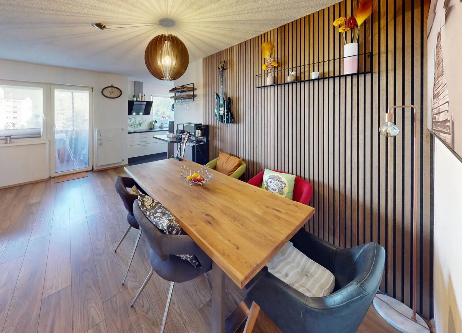 Stylish Living in Landeck – Modernisierte 4-Zimmer-Option mit Bergblick!
