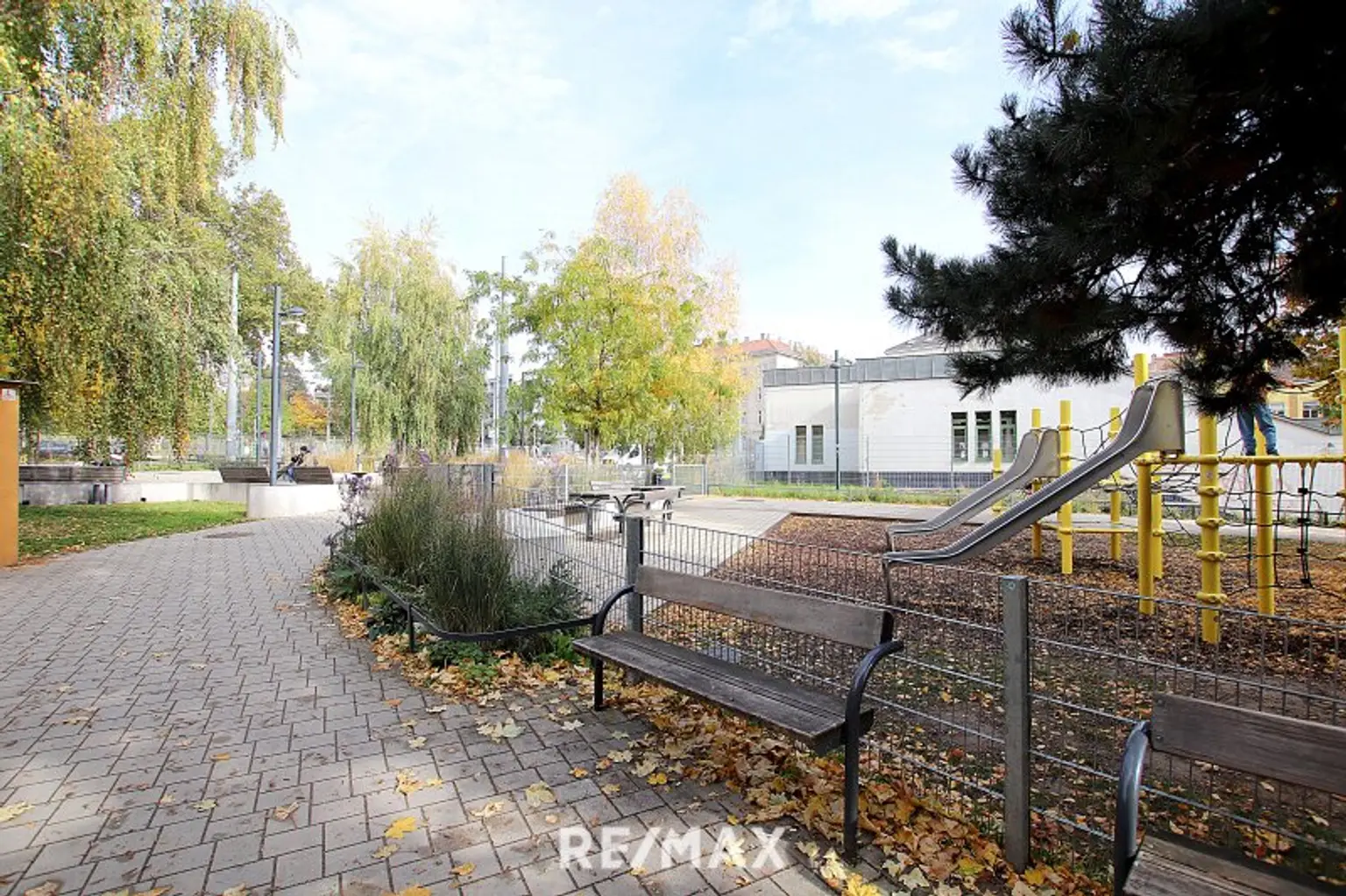 Nette Altbau 3-Zimmer Wohnung mit Balkon und Eigengarten in zentraler Lage in Penzing, sehr gute Infrastruktur!