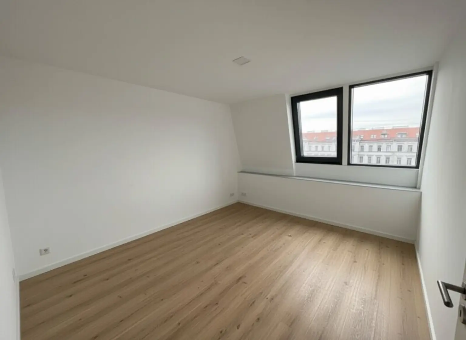 Urbanes Wohnglück – 3-Zimmer Wohnung am Neubaugürtel