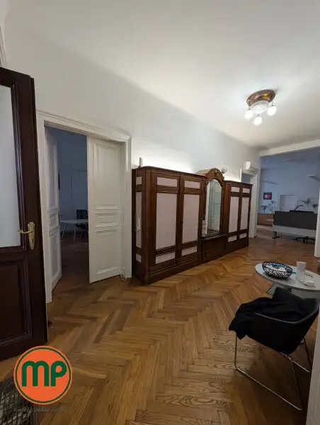 PER ASPERA AD ASTRA – Geschäftsräumlichkeit auf höchstem Niveau