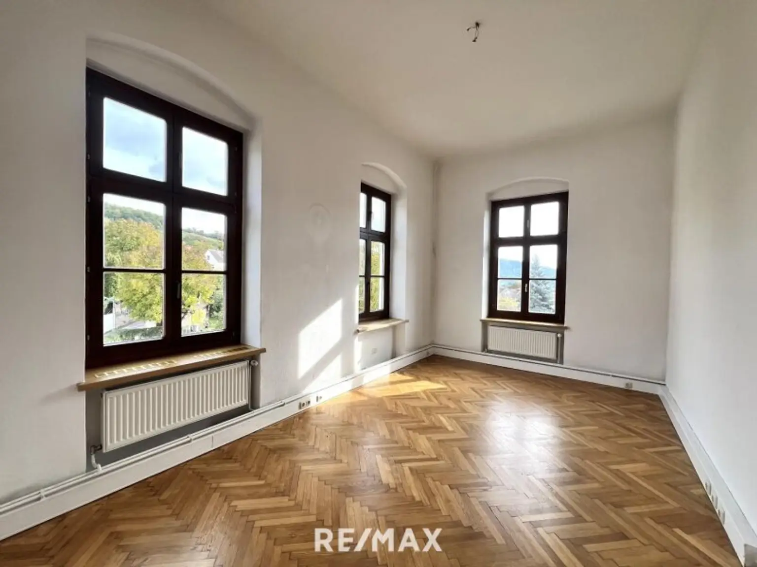 Charakteristisches Zinshaus im Ortszentrum