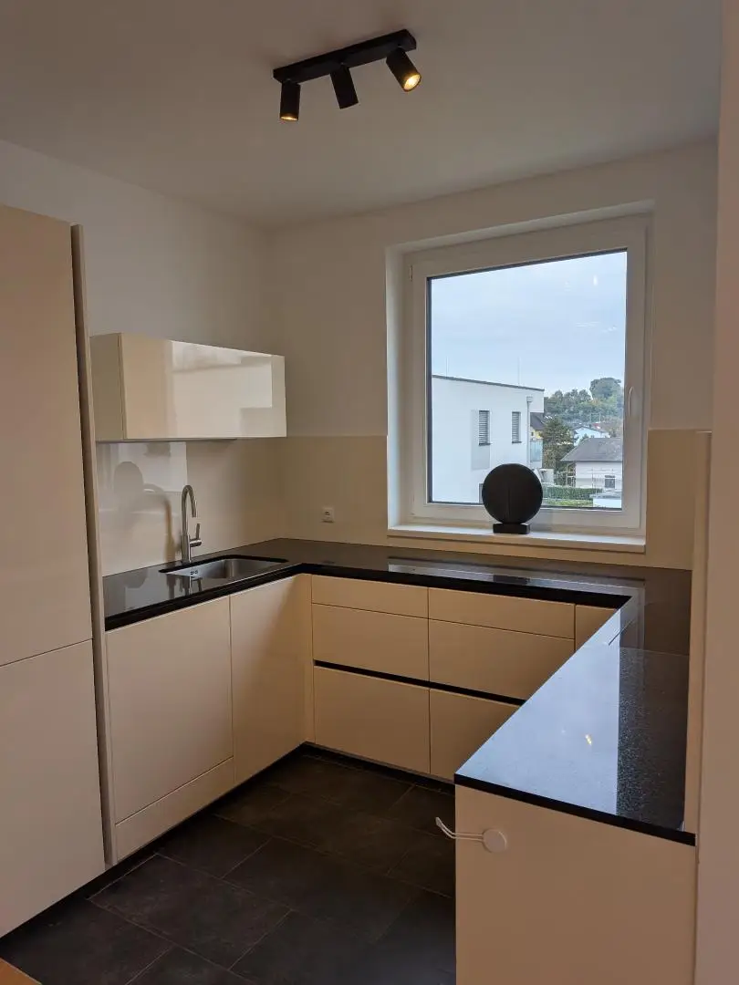 4-Zimmer-Wohnung mit Loggia und Blick ins Grüne