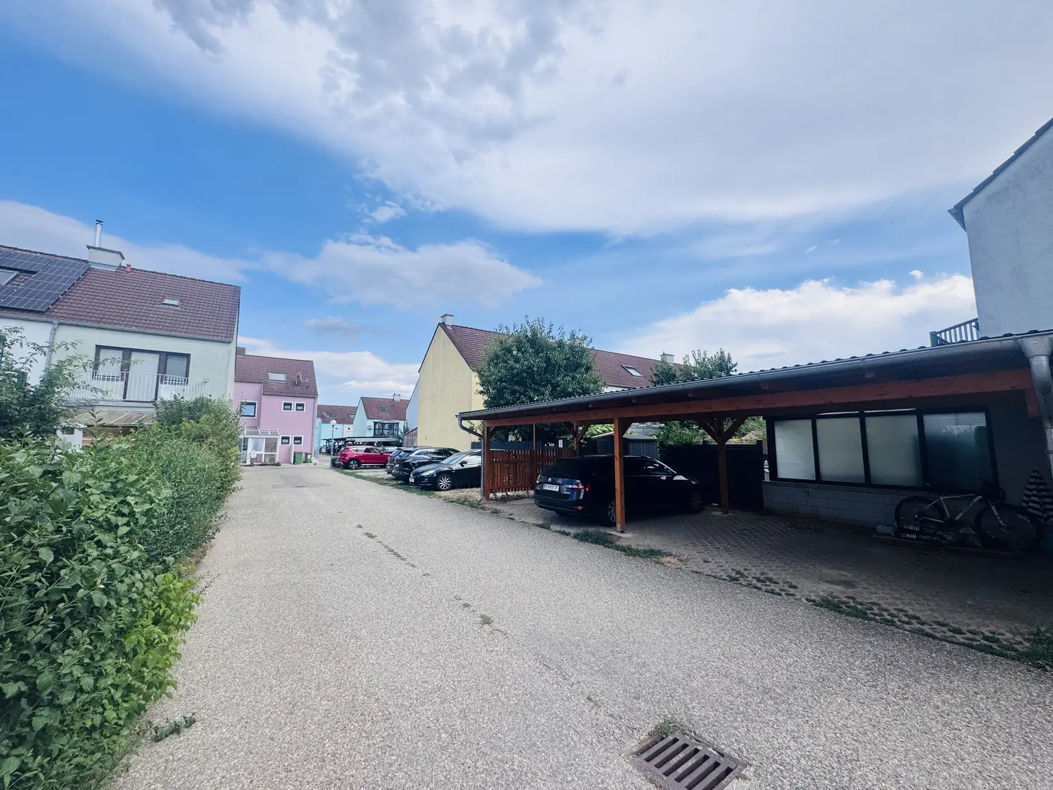 Gepflegtes Reihenhaus mit 4 Zimmer, Garten, Terrasse & Autostellplatz– ideal für Familien