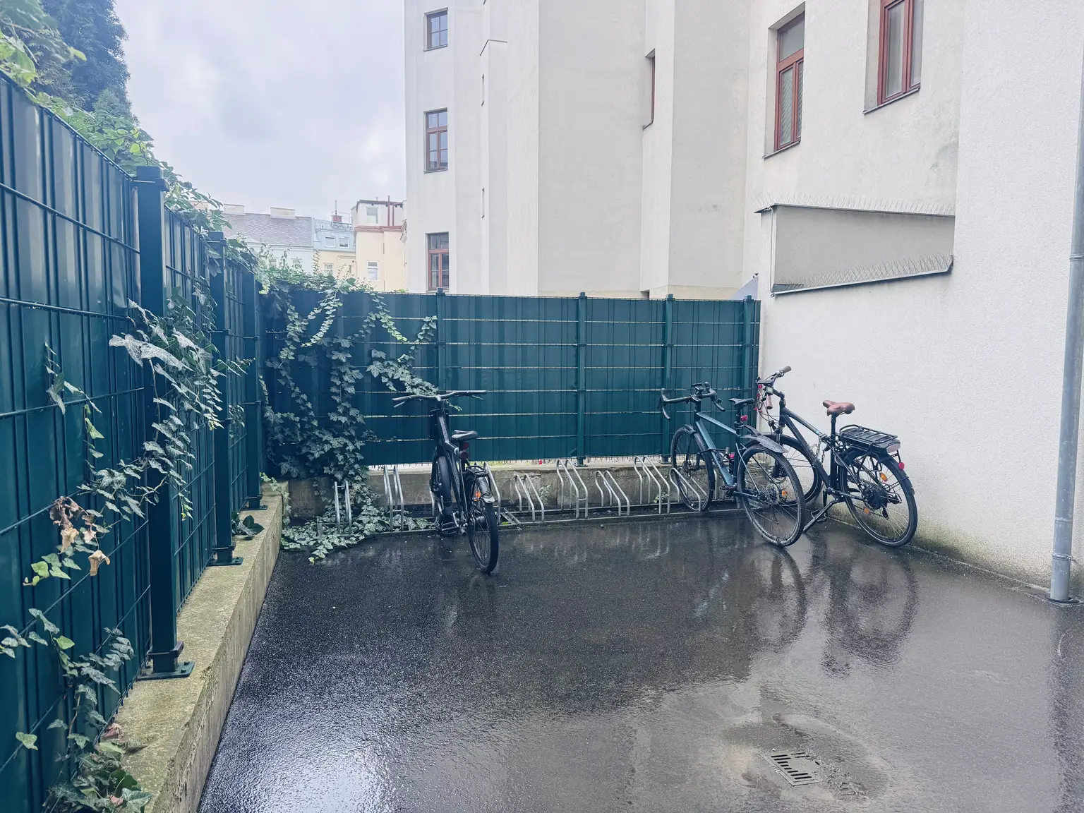 Charmantes 2-Zimmer Altbau-Schmuckstück mit Balkon