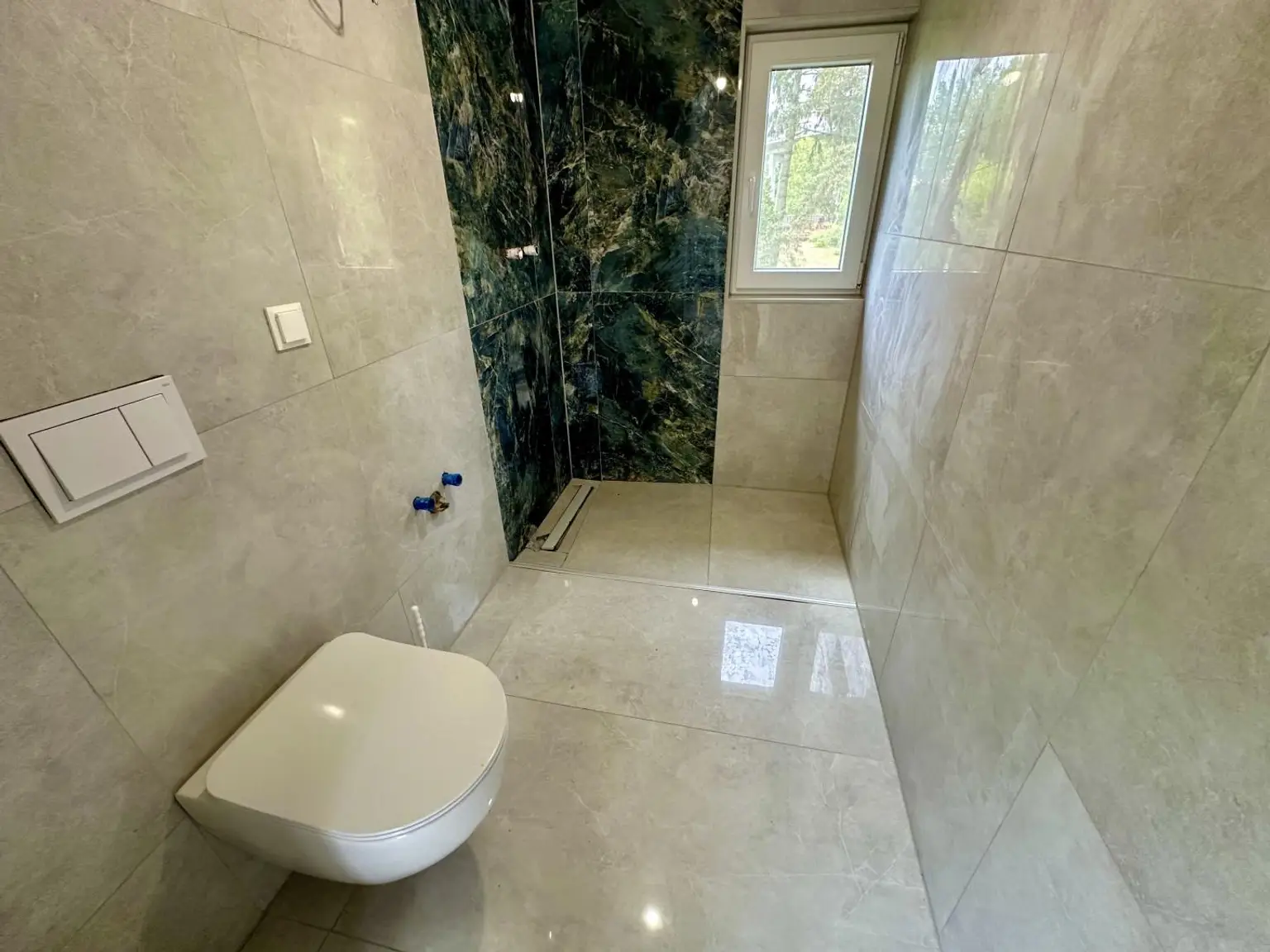 Badezimmer mit WC