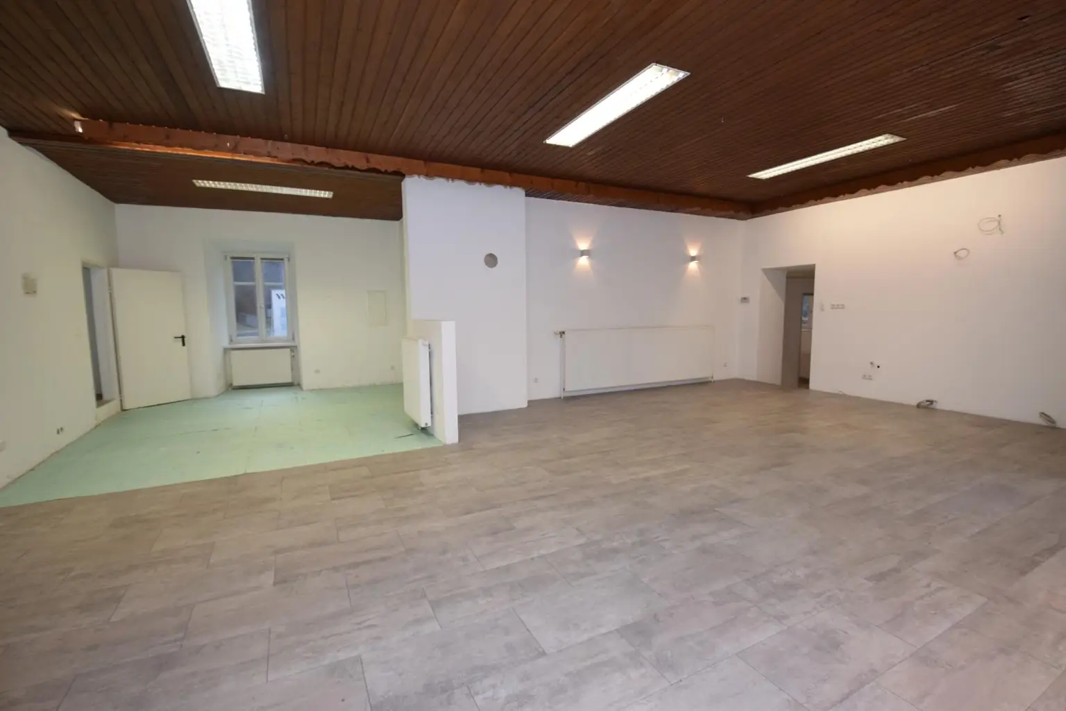 Gesamtfläche ca. 100 m²