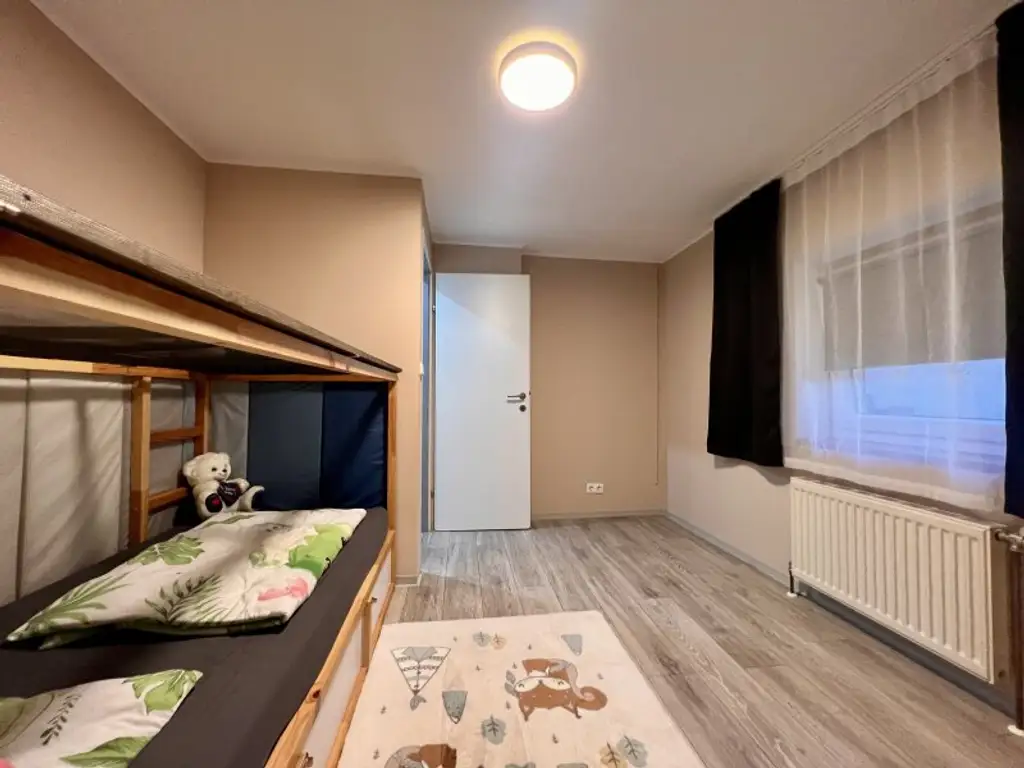 NOTVERKAUF !! Klein-Harras, renoviertes Multifunktionshaus, 30 Minuten von Wien Donaustadt