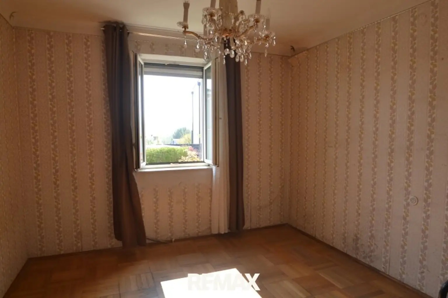 Zimmer im Erdgeschoß