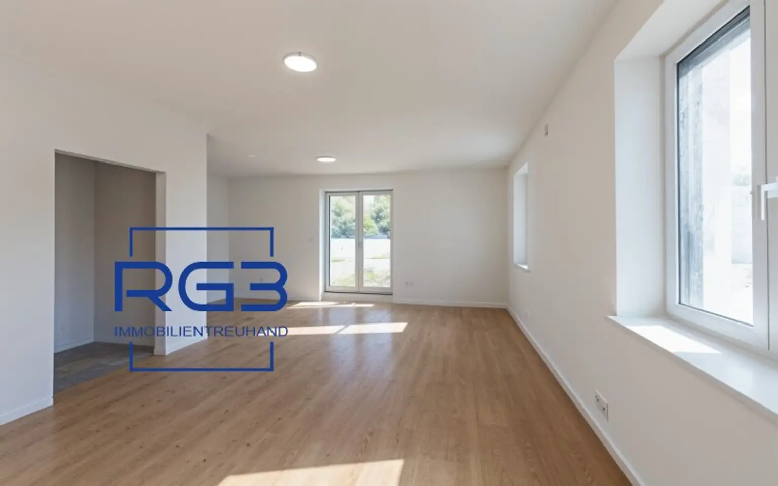 Großes Einfamilienhaus mit großem Garten # Provisionsfrei