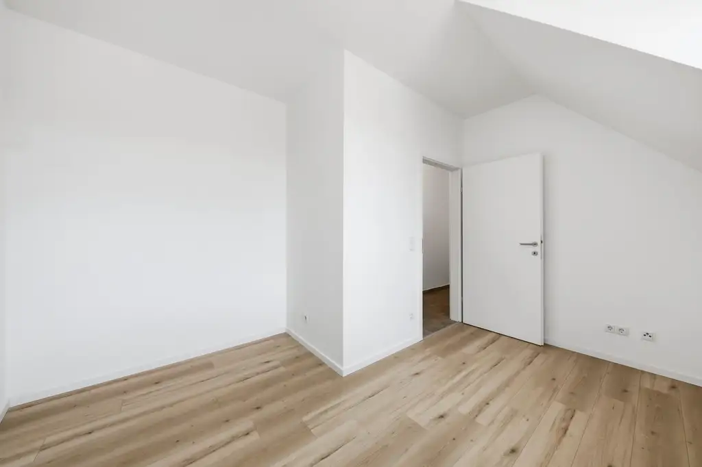 ERSTBEZUG NACH SANIERUNG - 3,5 Zimmer Dachgeschoss-Wohnung in Eggenburg!