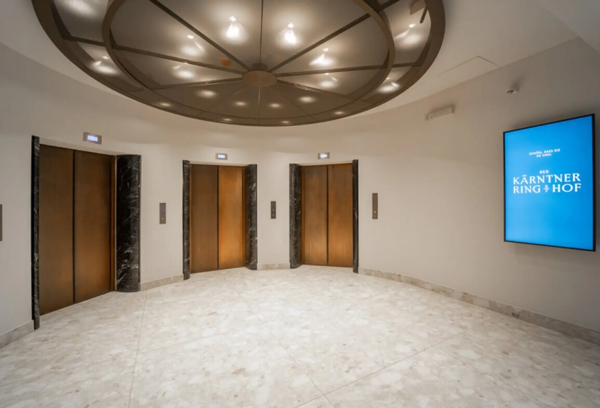 1010 Wien, Kärntner Ring 6 Aufzug