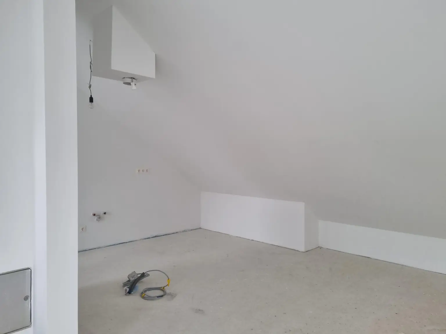 Bad Vöslau - Moderne Dachgeschosswohnung mit Terrasse