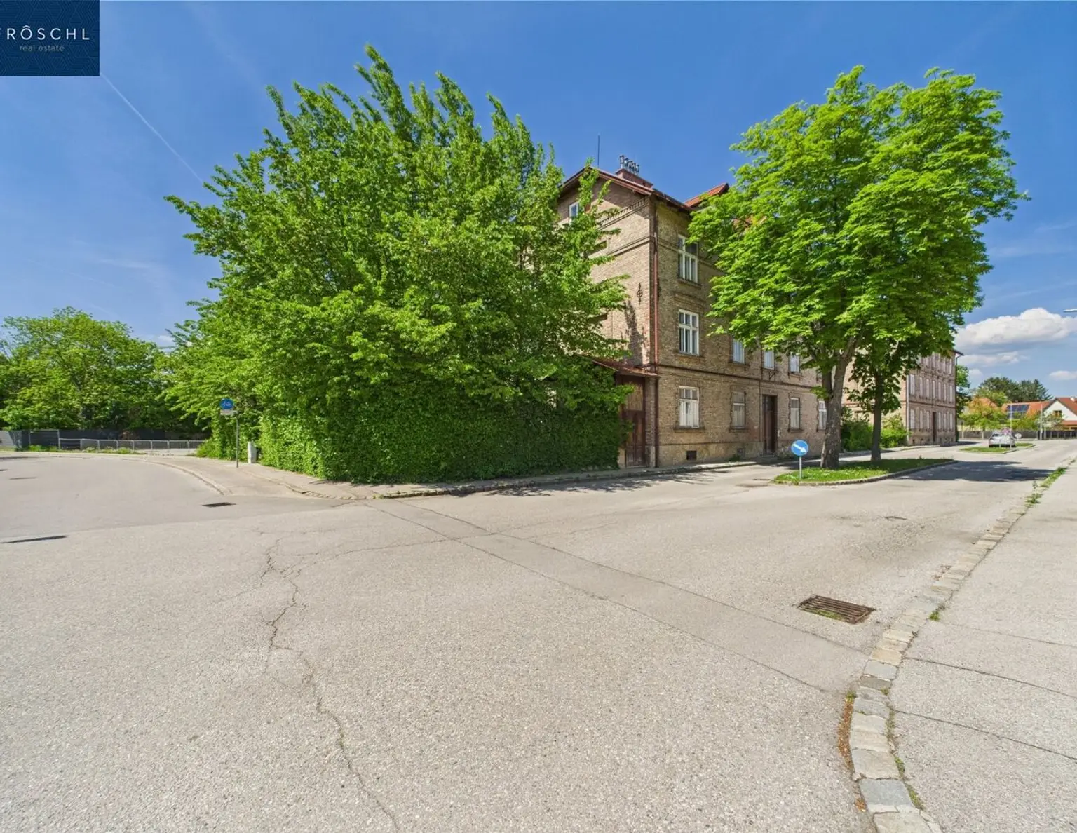 Wo Vision auf Potenzial trifft: Zinshaus 3 - NEUNKIRCHEN - Entwicklungsobjekt in Bestlage