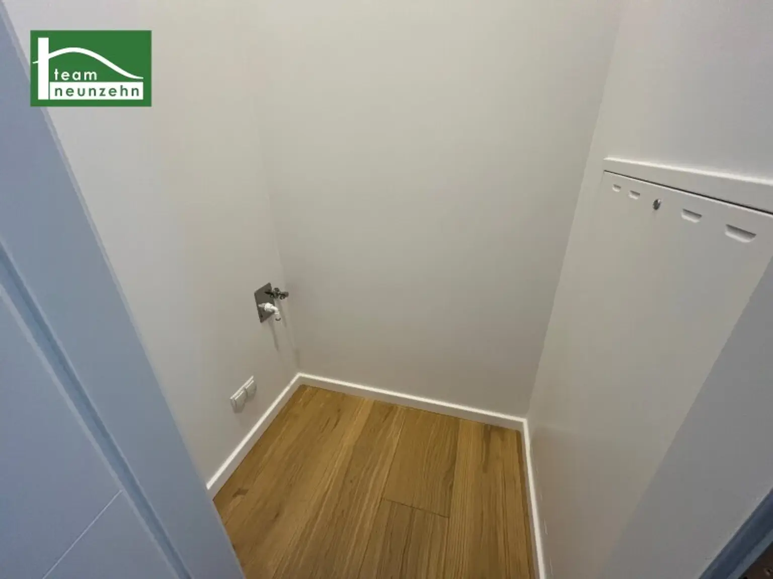 Bereits fertig gestellt! Lässige Büroeinheit im Hofhaus in direkter Nähe zu U1 Kagran, Kagraner Platz, Donauzentrum und Alte Donau! - JETZT ZUSCHLAGEN