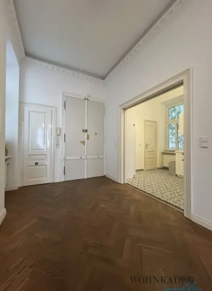 Stilvolle 5-Zimmer-Altbauwohnung in der Lindengasse