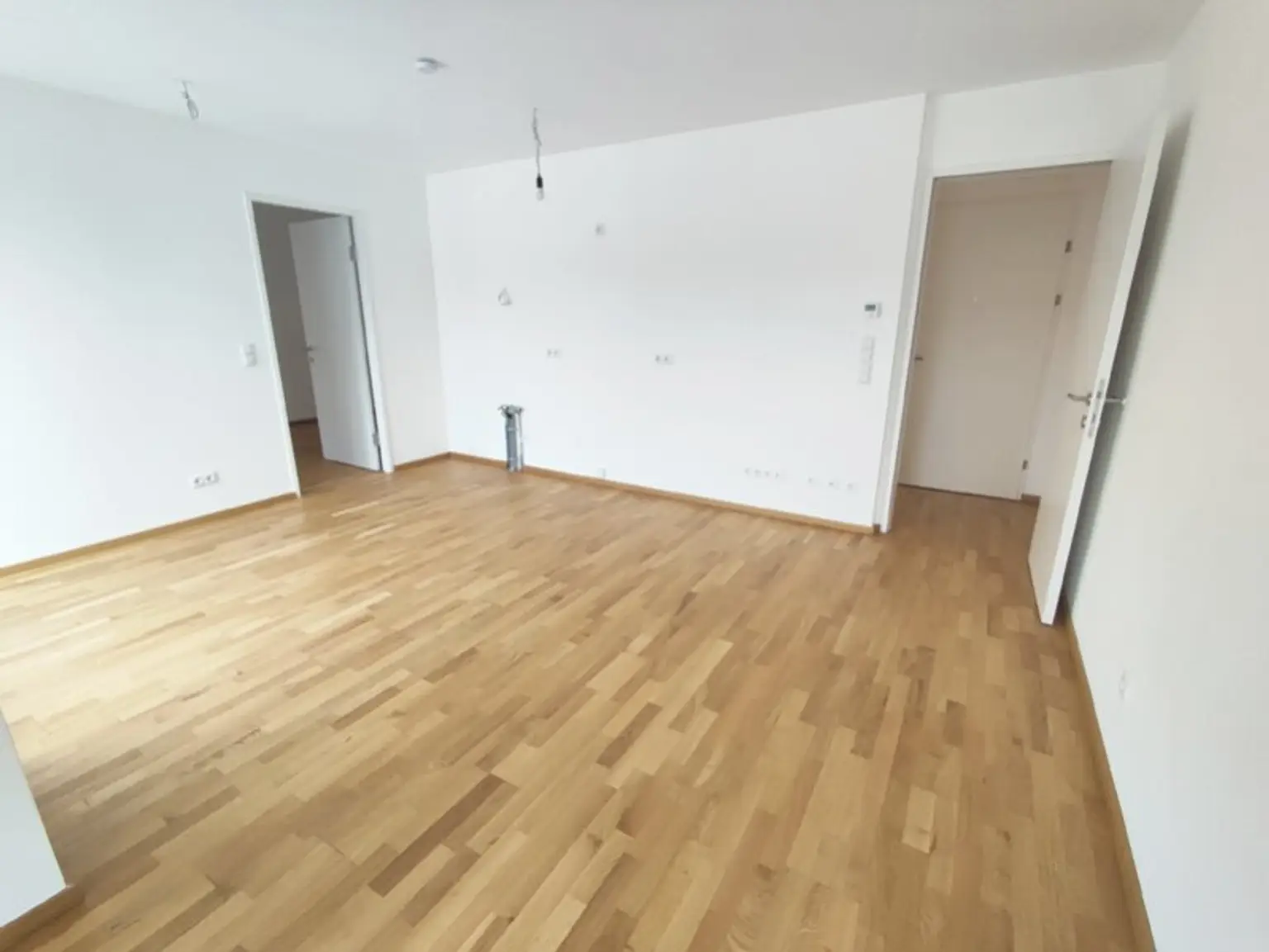 Modern wohnen in Meidling! Neubau 2-Zimmer-Erstbezug mit Balkon im 5. Liftstock - Top62