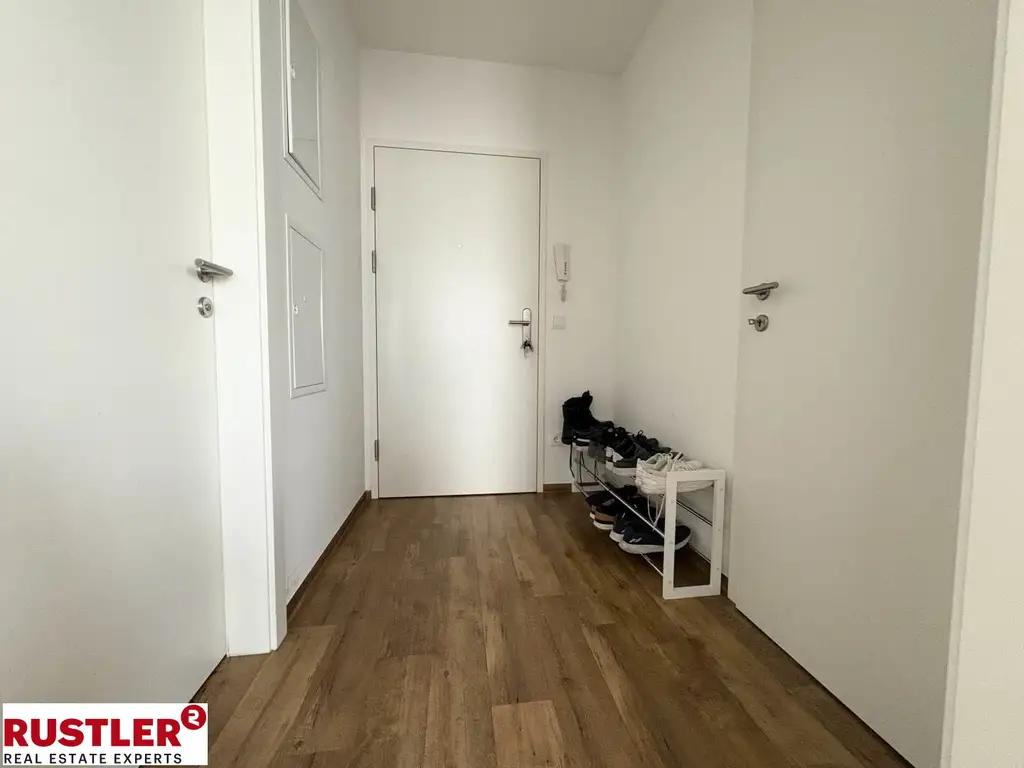Helle 2-Zimmer-Wohnung mit Loggia und Top-Anbindung – ideal für Singles und Paare