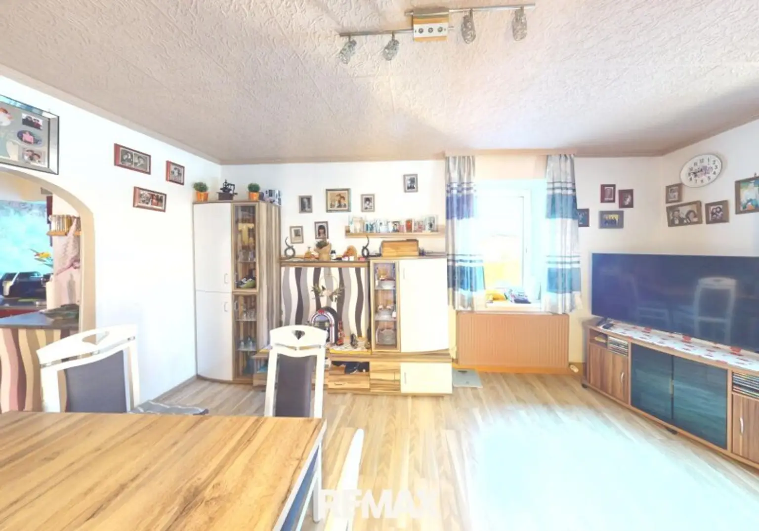 Wohnung -  Innsbruck - Ess-Wohnzimmer