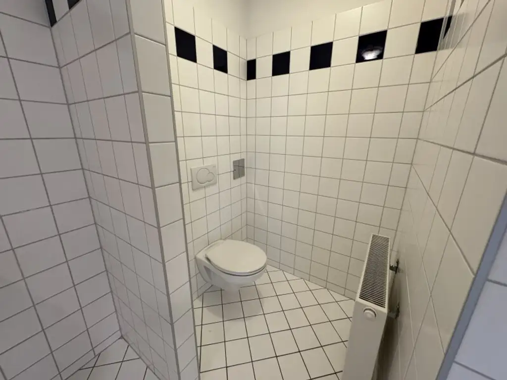 Lichtdurchflutete 2-Zimmer-Dachgeschosswohnung mit perfekter Anbindung