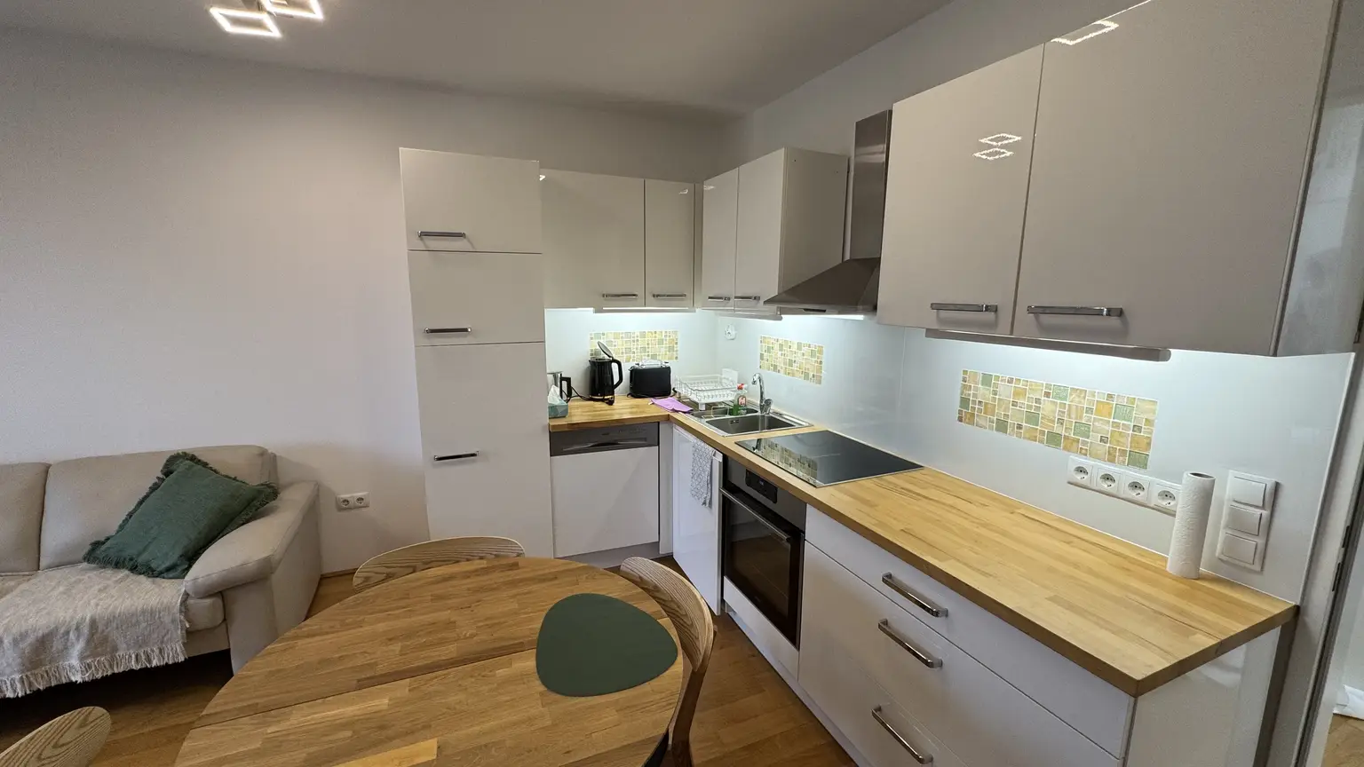 2-Zimmer-Gartenwohnung in 1210 Wien – Idyllische, ruhige Lage & tolle Gemeinschaftsbereiche