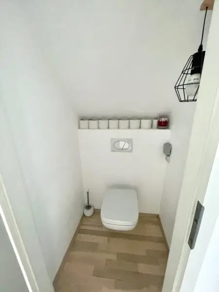 EIGENTUMSWOHNUNG mit herrliche TERRASSE & Garten- ELEGANTE 2-Zimmer-Wohnung in Top Lage von STAMMERSDORF!