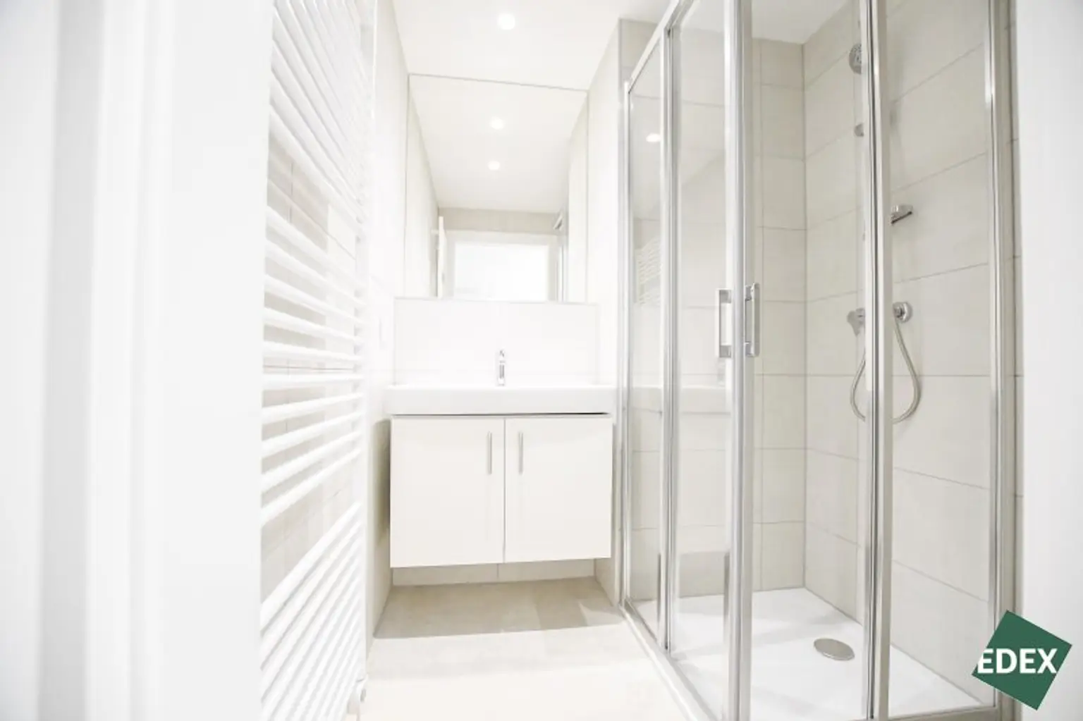 Top-Lage in Gersthof: Modernes 2-Zimmer-Büro mit Terrasse und Kühlung