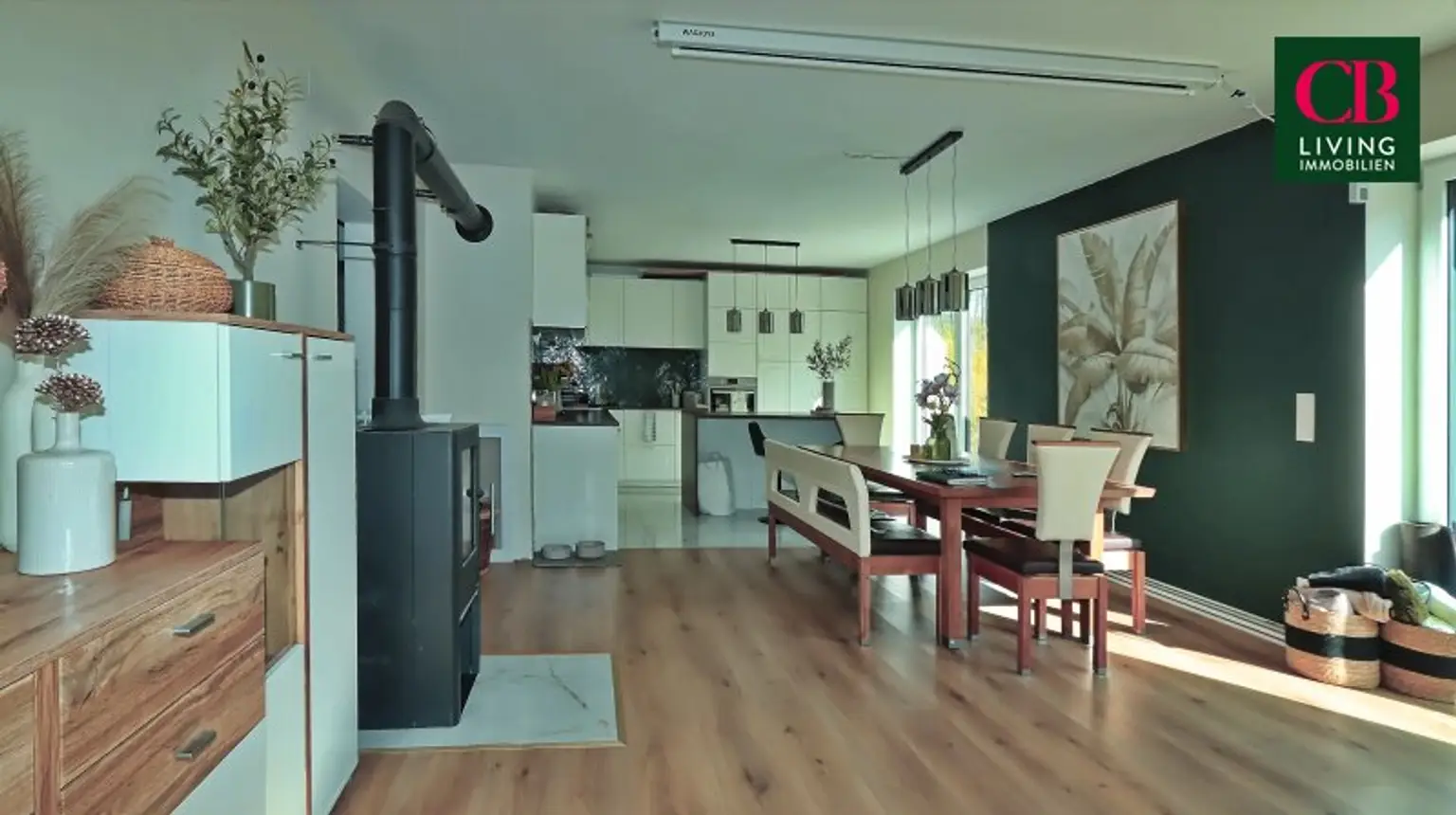 Umfassend saniertes Einfamilienhaus in herrlicher Waldrandlage! Superädifikat!